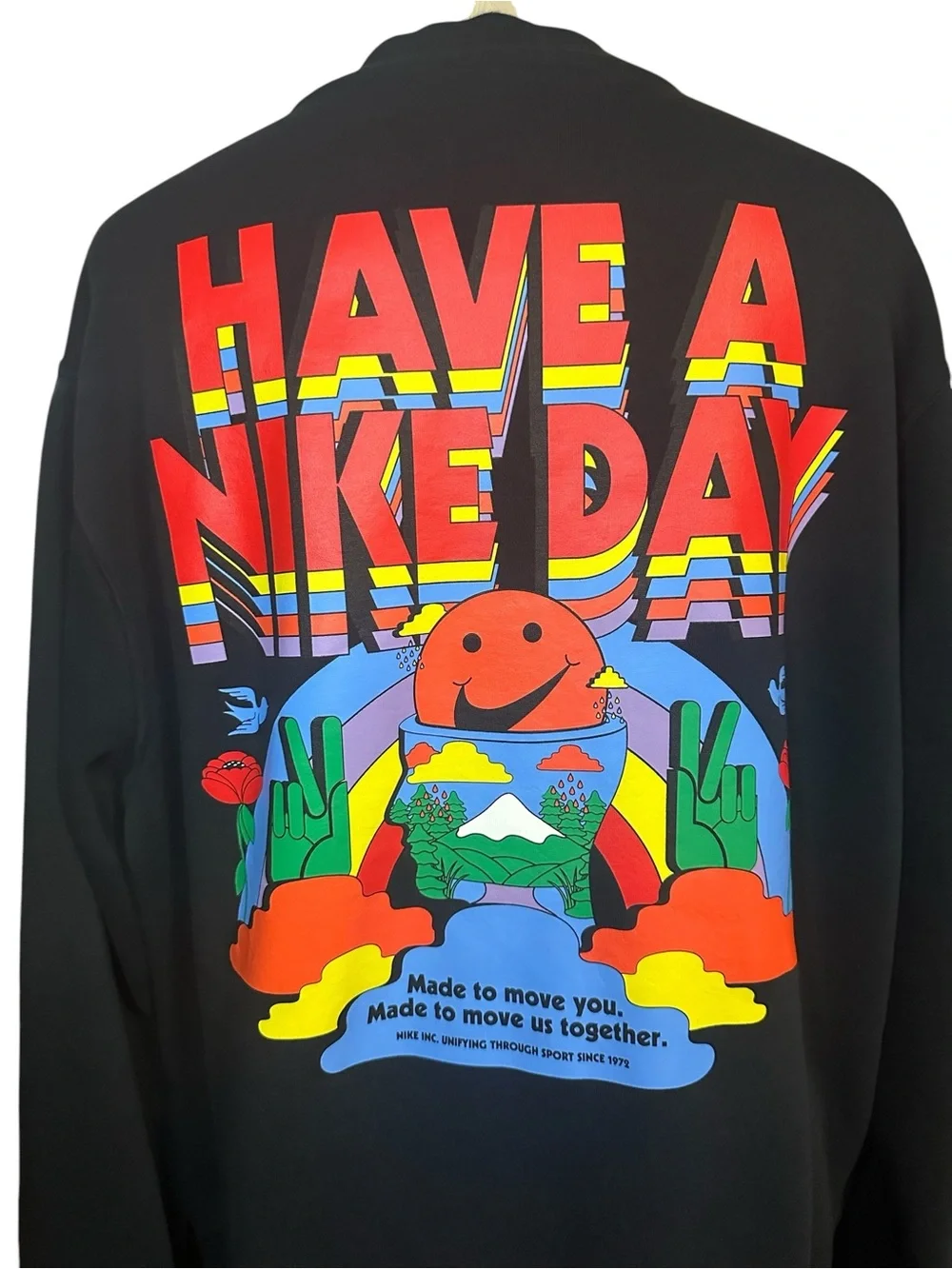 Nike Sportswear Men’s 'Have A Nike Day' Graphic Fleece Sweatshirt Black Size M